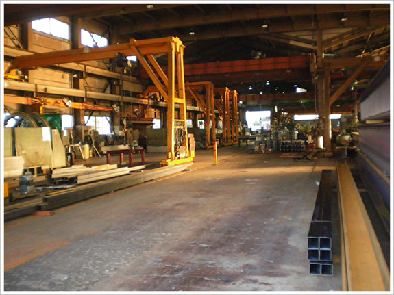 静岡県焼津市の株式会社柏原鐵工所です。鉄骨の加工、溶接を主業務としています。
